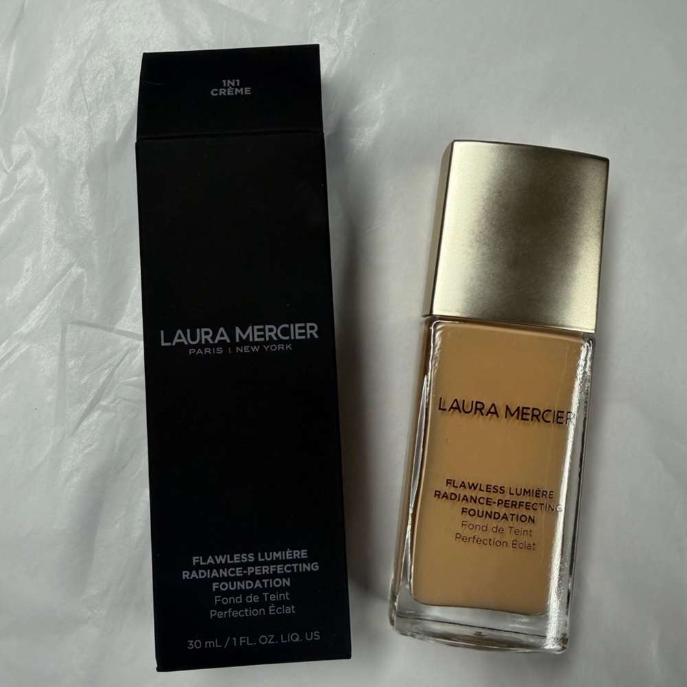 Laura Mercier Flawless Lumière Radiance Perfecting Foundation - 1N1 CREME